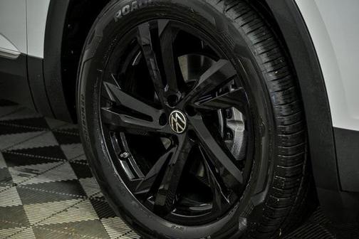 2026 Volkswagen Atlas Cross Sport 2.0T SEL