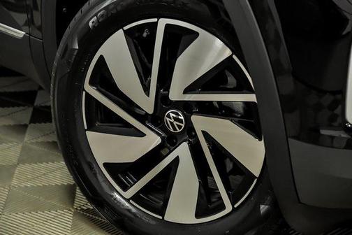 2025 Volkswagen Atlas 2.0T SE w/Technology 4MOTION