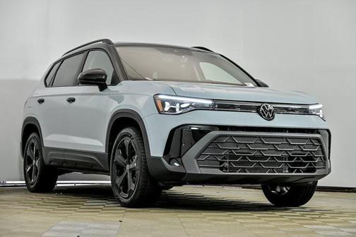 2025 Volkswagen Taos 1.5T SE Black