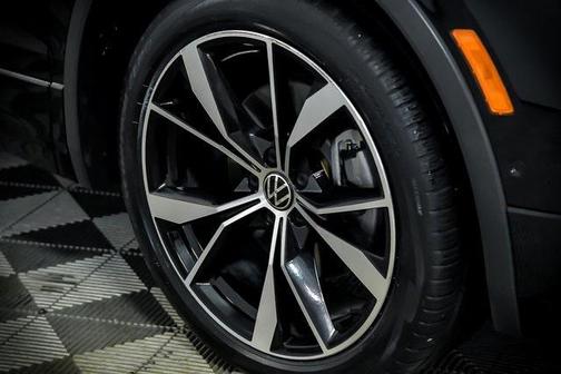 2022 Volkswagen Tiguan 2.0T SEL R-Line 4MOTION