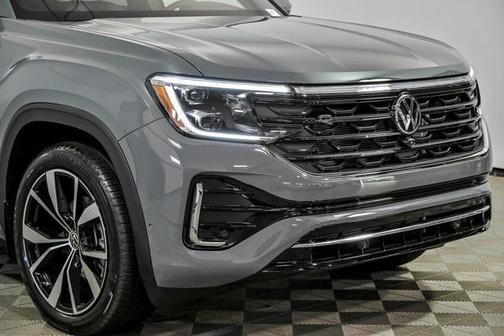 2026 Volkswagen Atlas Cross Sport 2.0T SEL Premium