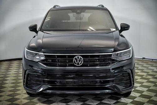 2022 Volkswagen Tiguan 2.0T SE R-Line Black 4MOTION