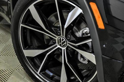 2022 Volkswagen Tiguan 2.0T SEL R-Line 4MOTION
