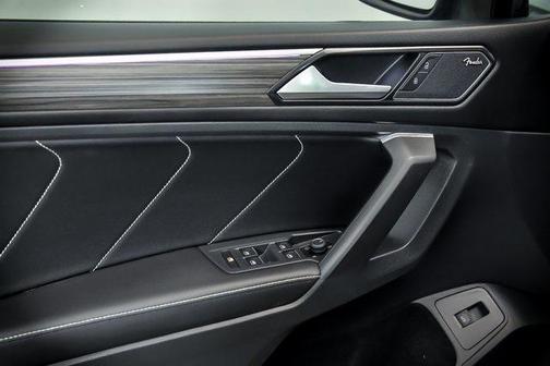 2022 Volkswagen Tiguan 2.0T SEL R-Line 4MOTION