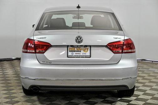 2015 Volkswagen Passat 1.8T Auto SE w/Sunroof & Nav