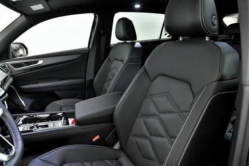 2025 Volkswagen Atlas Cross Sport 2.0T SE w/Technology 4MOTION