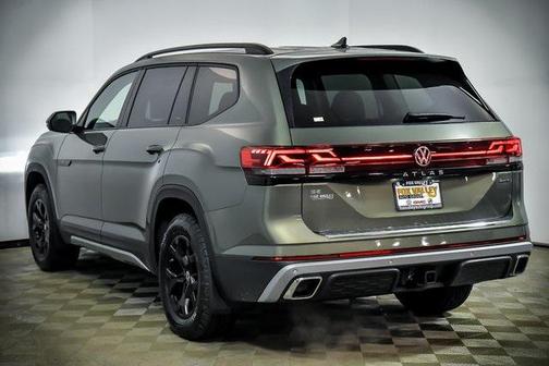 2025 Volkswagen Atlas 2.0T Peak Edition
