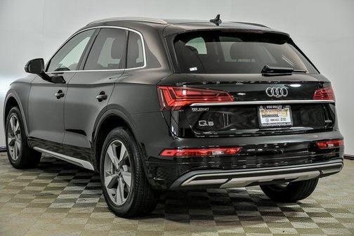 2023 Audi Q5 40 Premium Plus