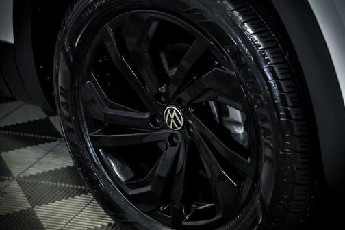 2022 Volkswagen Atlas 3.6L SE w/Technology