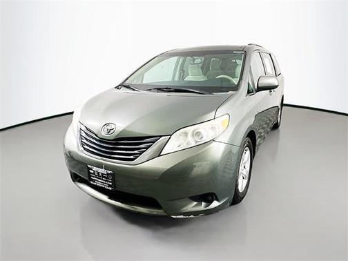 2013 Toyota Sienna LE