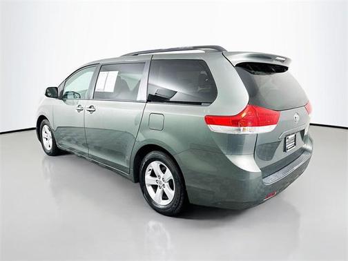 2013 Toyota Sienna LE