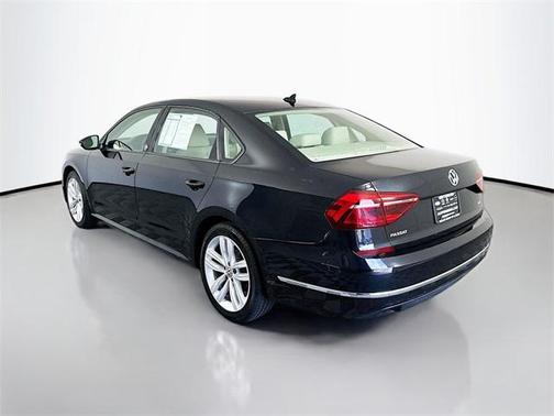 2019 Volkswagen Passat 2.0T Wolfsburg
