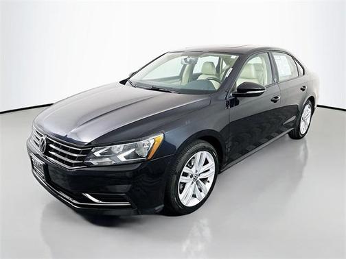 2019 Volkswagen Passat 2.0T Wolfsburg