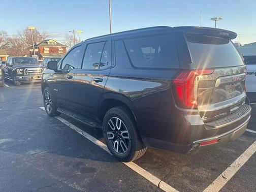 2023 GMC Yukon 4WD AT4