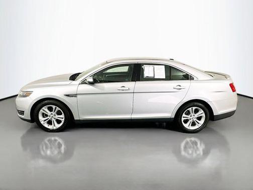 2016 Ford Taurus SEL