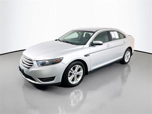 2016 Ford Taurus SEL