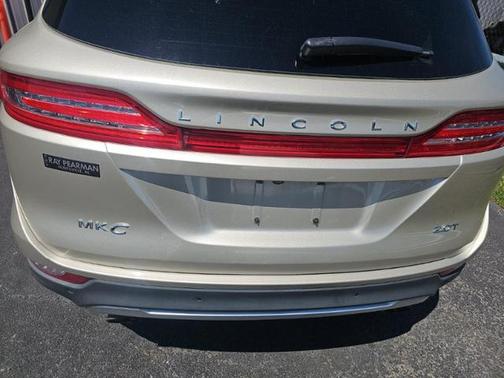 White Gold Metallic 2017 Lincoln MKC Premiere