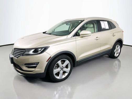 White Gold Metallic 2017 Lincoln MKC Premiere