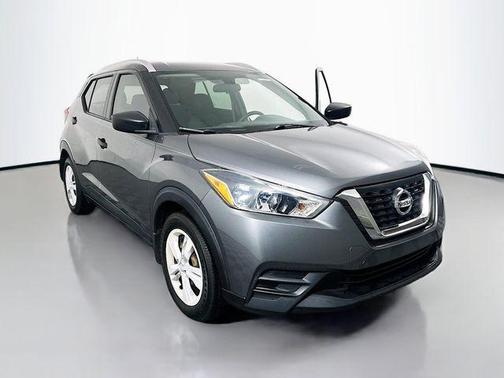 2019 Nissan Kicks S