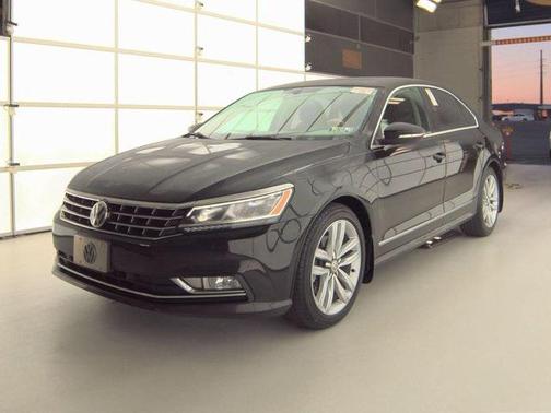 2017 Volkswagen Passat 1.8T SE w/Technology