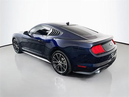 2021 Ford Mustang EcoBoost