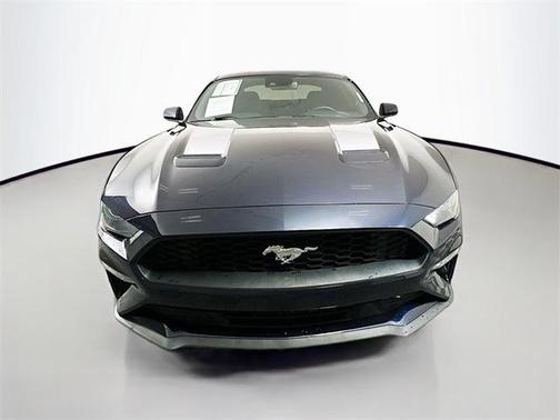 2021 Ford Mustang EcoBoost