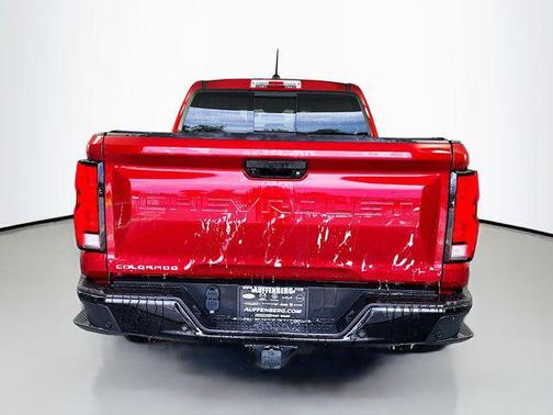 Radiant Red Tintcoat 2024 Chevrolet Colorado Z71