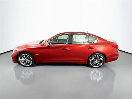 2014 INFINITI Q50 Hybrid Sport
