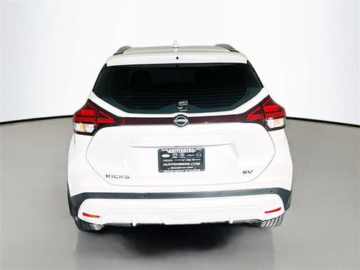 2023 Nissan Kicks SV