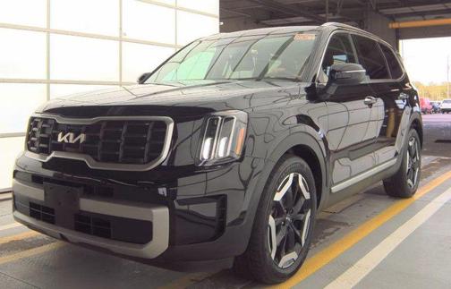 Ebony Black 2023 Kia Telluride S