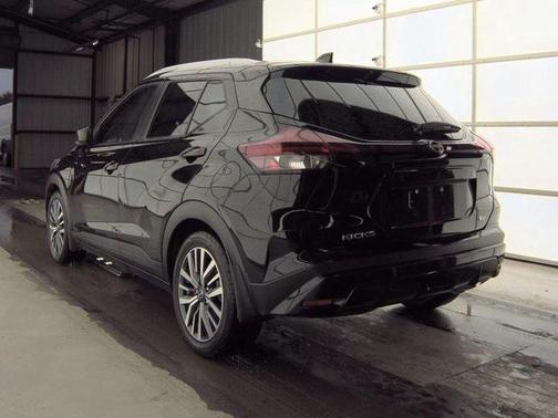 2022 Nissan Kicks SV