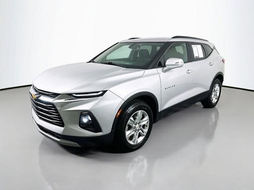 Silver Ice Metallic 2020 Chevrolet Blazer 1LT