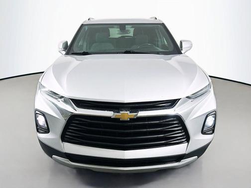 Silver Ice Metallic 2020 Chevrolet Blazer 1LT