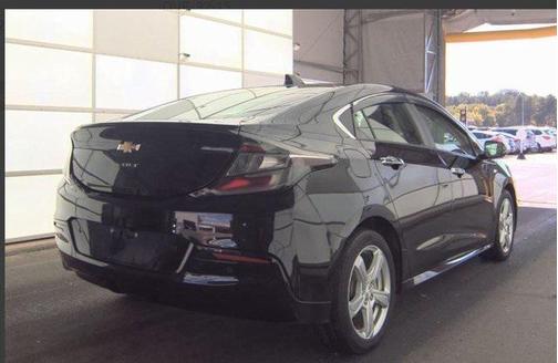 2018 Chevrolet Volt LT