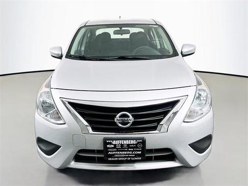2017 Nissan Versa 1.6 S+