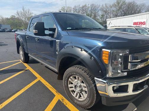 Blue Jeans Metallic 2017 Ford F-250 XLT