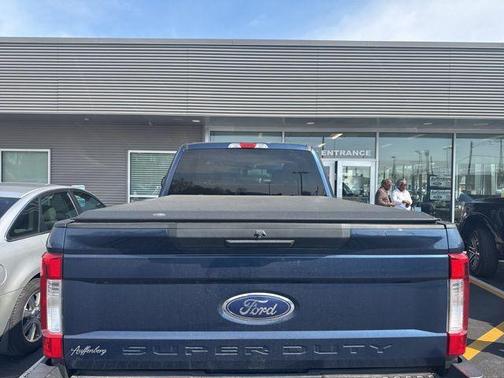 Blue Jeans Metallic 2017 Ford F-250 XLT