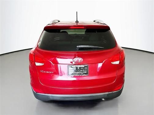 2015 Hyundai TUCSON SE