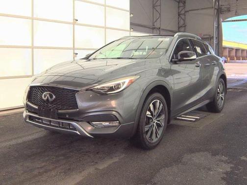 2018 INFINITI QX30 ESSENTIAL