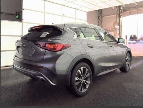 2018 INFINITI QX30 ESSENTIAL