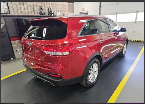 2018 Kia Sorento LX