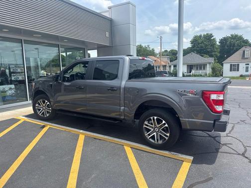 Gray Metallic 2022 Ford F-150 XL