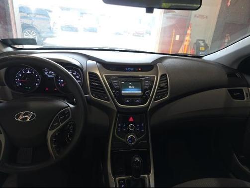 Shale Gray Metallic 2015 Hyundai ELANTRA SE