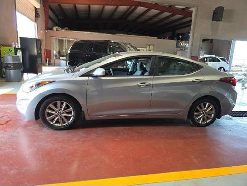 Shale Gray Metallic 2015 Hyundai ELANTRA SE