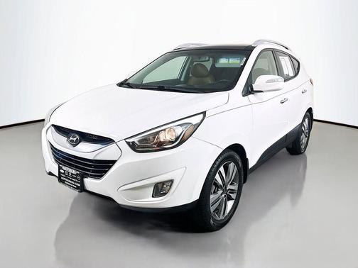Winter White 2015 Hyundai TUCSON Limited