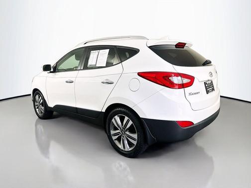 Winter White 2015 Hyundai TUCSON Limited