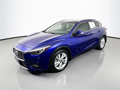 2018 INFINITI QX30 ESSENTIAL