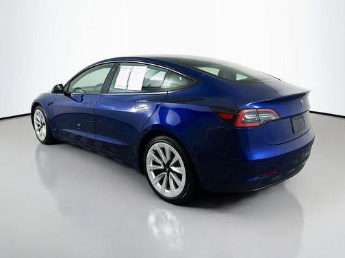 2022 Tesla Model 3 Standard Range