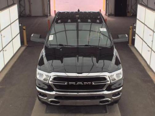 Diamond Black Crystal Pearlcoat 2020 RAM 1500 Big Horn/Lone Star