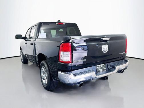 Diamond Black Crystal Pearlcoat 2020 RAM 1500 Big Horn/Lone Star